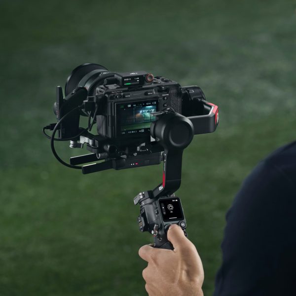 DJI RS 4 Lightweight Commercial Stabilizer with Vertical Shooting-5