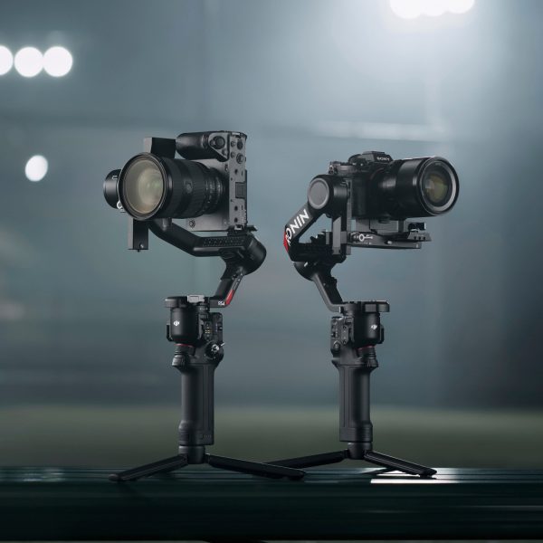 DJI RS 4 Lightweight Commercial Stabilizer with Vertical Shooting-4